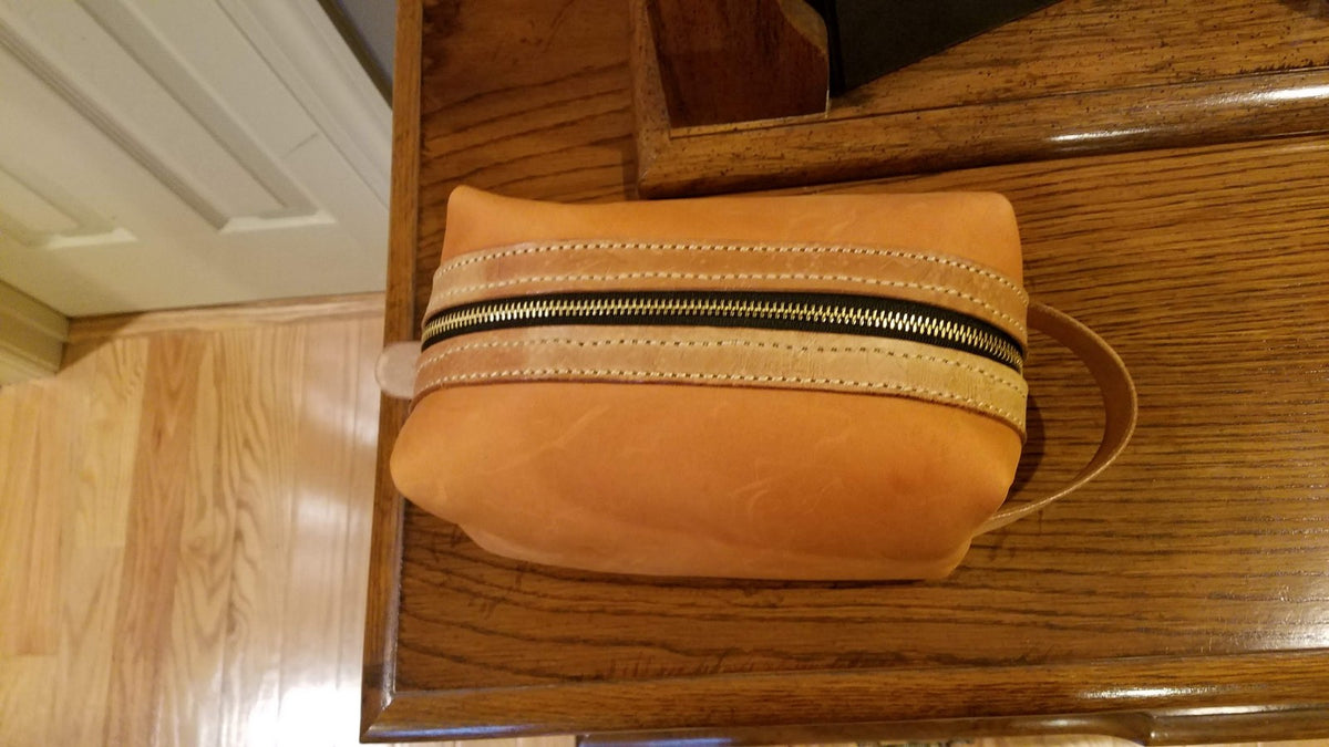 Travel Bag with Auburn Theme