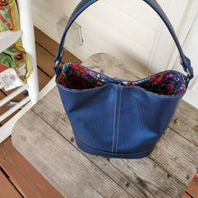 Load image into Gallery viewer, Bonnie Bucket Bag - blue